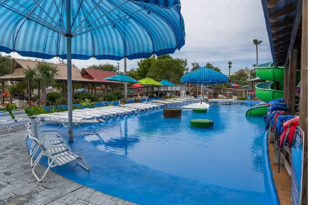 Crocodile flats - pool for kids