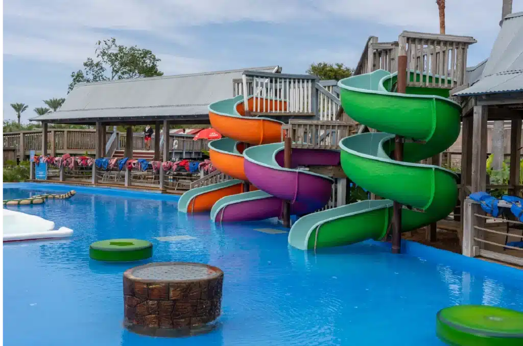 Crocodile flats - pool for kids