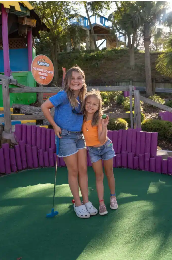Big Kahunas Destin - mini golf birthday party